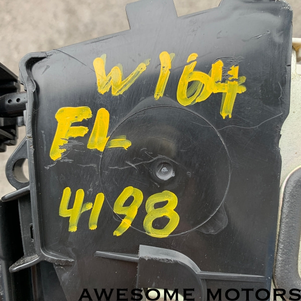 벤츠 W164 ML280CDI 운전석 앞 도어락 엑츄에이터 FL a1697202535 A1647200935 대품필수