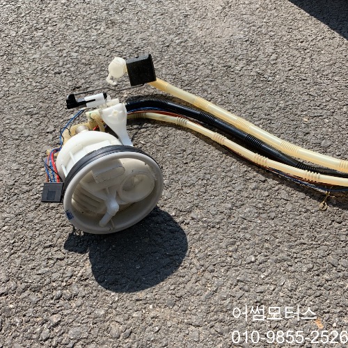 벤츠 E클래스 W211 (02~09년) 연료 우끼 펌프  (d-1-5)