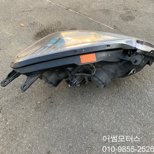 깨끗한 09년 qm5 운전석 라이트 hid 제논타입 ( 3-g-2)