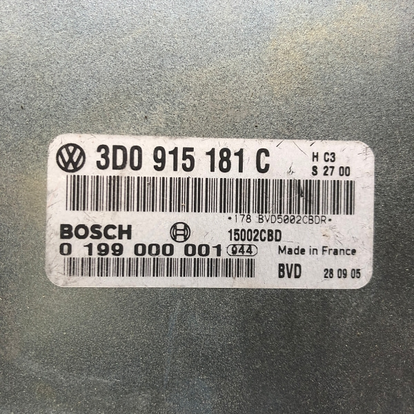 폭스바겐 페이톤 배터리 모니터링 모듈 3D0915181c