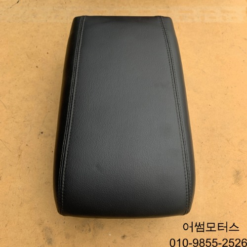 SM7 뉴아트 (08년~11년) 중고 가죽 콘솔 프런트 암레스트 검정색